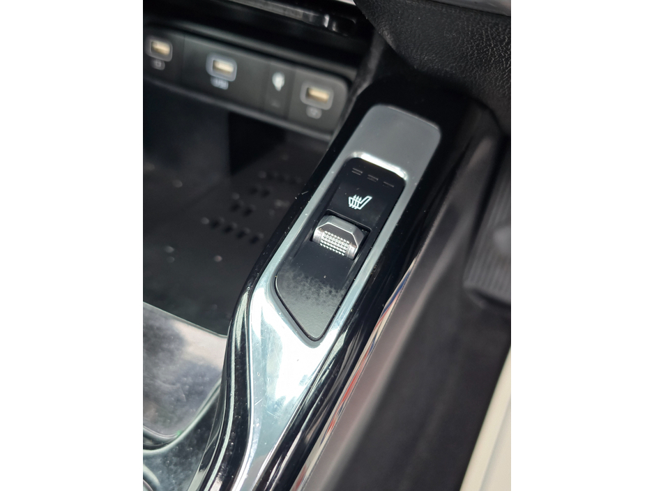 2022 Kia Sorento - image 30