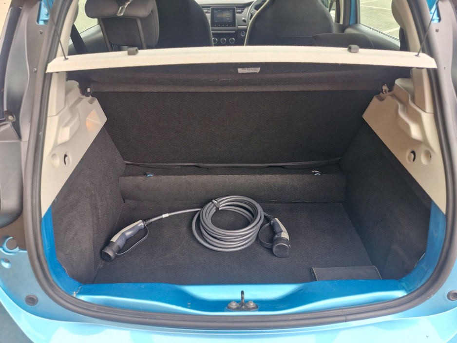 2020 Renault Zoe - image 23