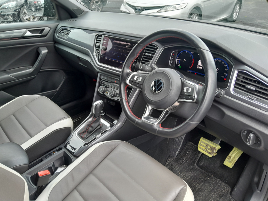 2022 Volkswagen T-Roc - image 17