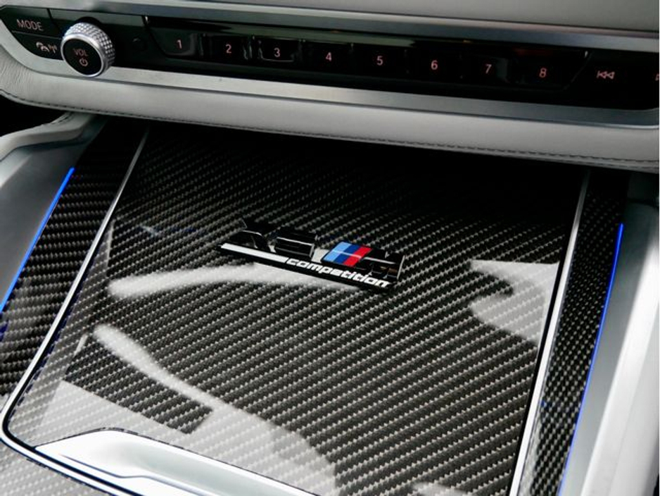 2022 BMW X5 - image 29