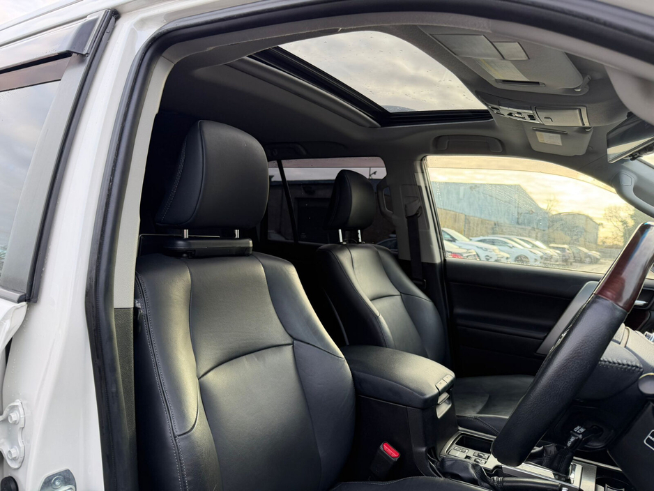 2017 Toyota Landcruiser 