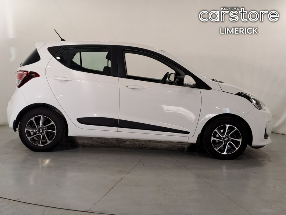 2020 Hyundai i10 - image 2