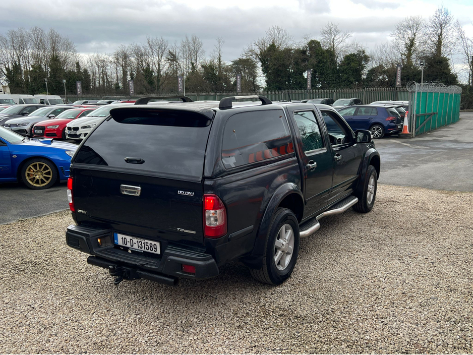 2010 Isuzu Rodeo - image 6