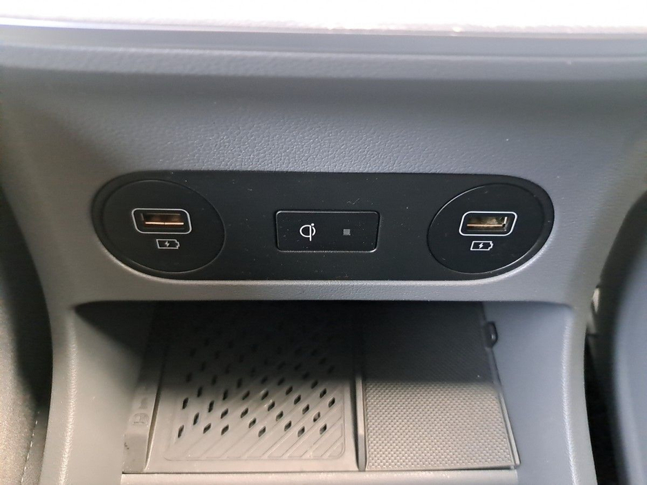 2022 Hyundai Ioniq 5 Executive Plus with a 73 k/wh Battery €26,950