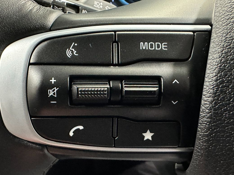 2025 Kia Sportage - image 16