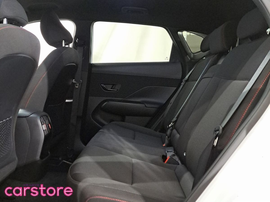 2023 Hyundai Kona - image 10