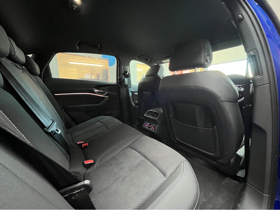 2023 Audi Q8 - image 20