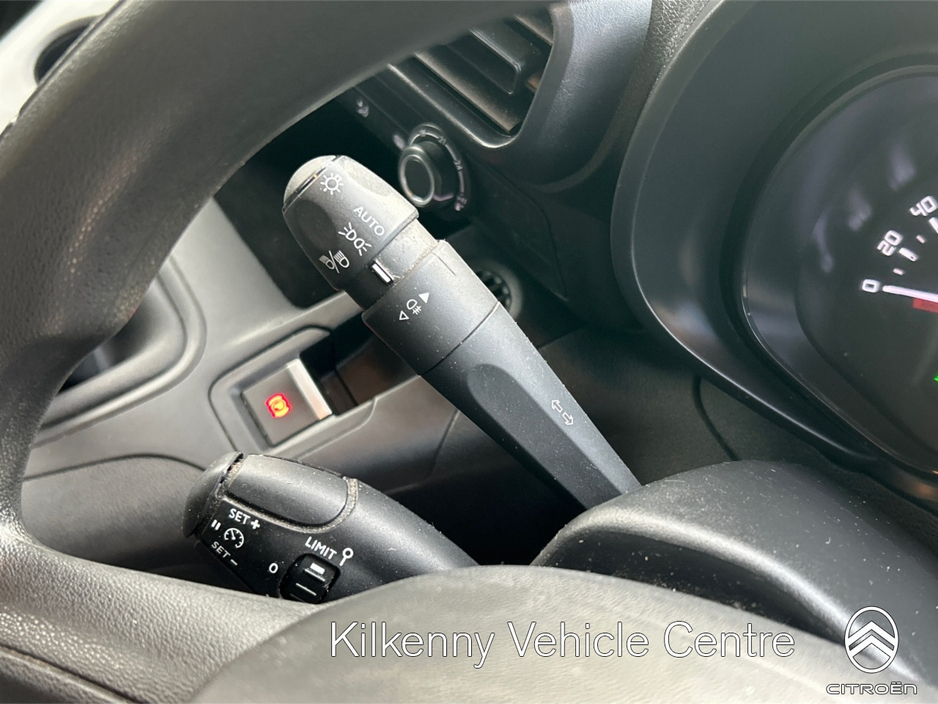 2022 Citroen Berlingo - image 21
