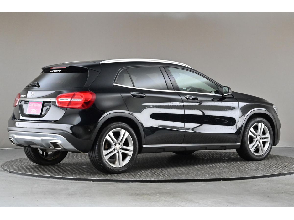 2016 Mercedes-Benz GLA Class GLA 180*FULL TAN MEMO LEATHER SEATS*REVERSE CAM*PARK SENSORS* €19,890