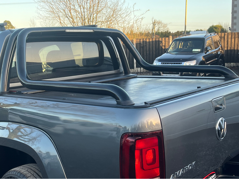 2020 Volkswagen Amarok - image 11