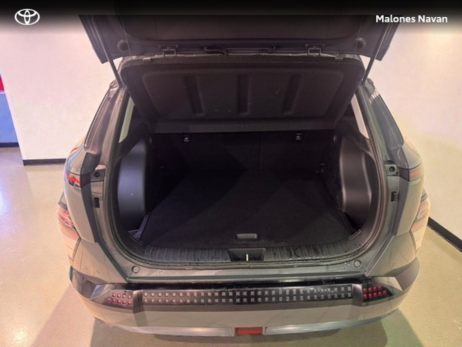 2024 Hyundai Kona - image 10