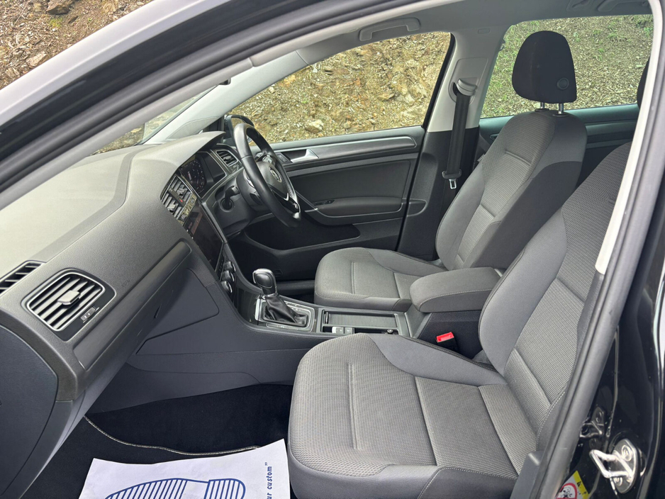 2020 Volkswagen Golf  €17,950