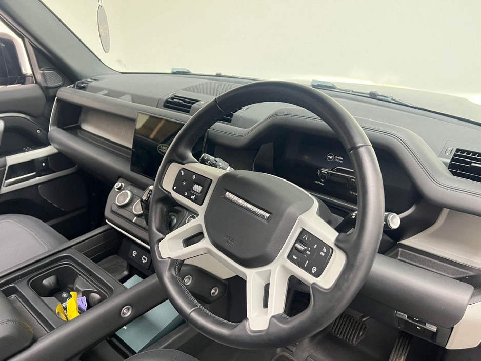 2024 Land Rover Defender HSE X-DYNAMIC P400E €92,990