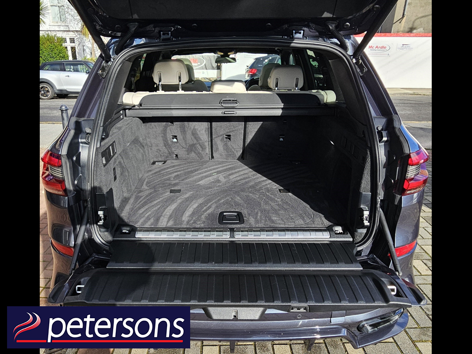 2021 BMW X5 - image 10