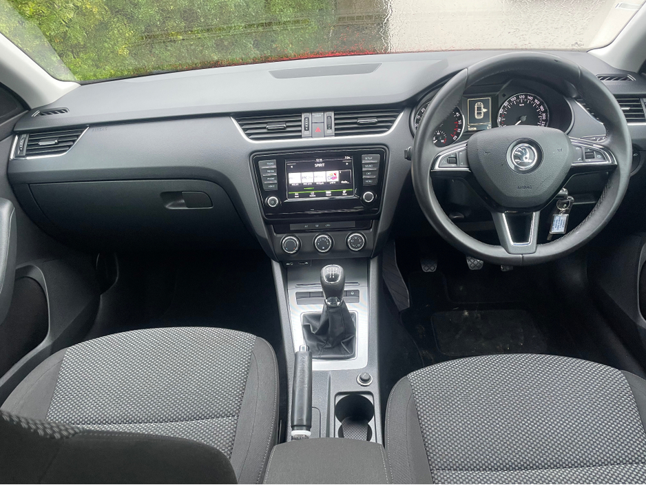 2016 Skoda Octavia AMBITION 1.6 TDI 90HP 4 4DR