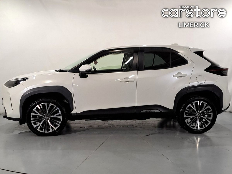 2021 Toyota Yaris Cross - image 6