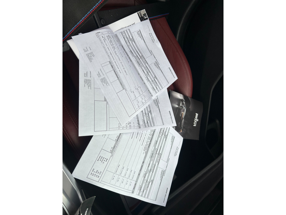 2022 BMW 3 Series - image 19