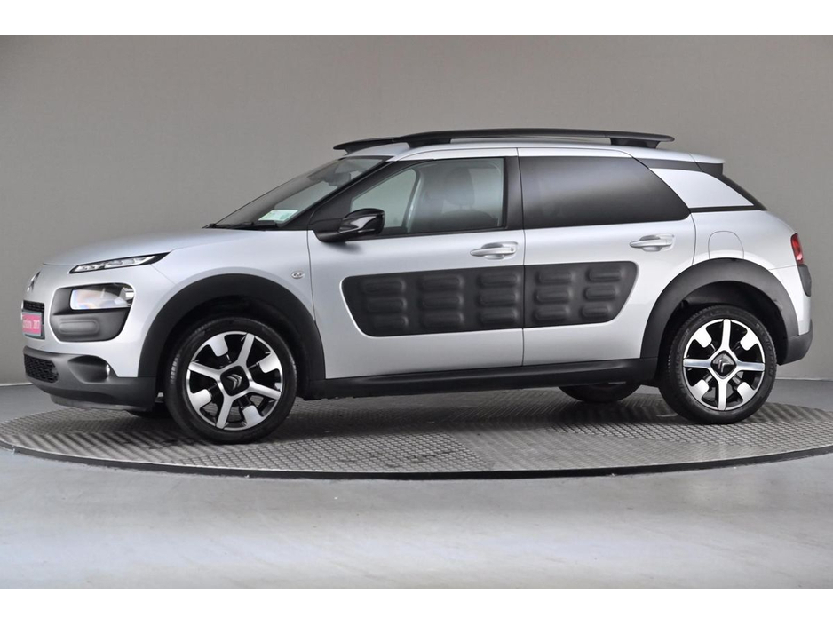 2017 Citroen C4 Cactus - image 4