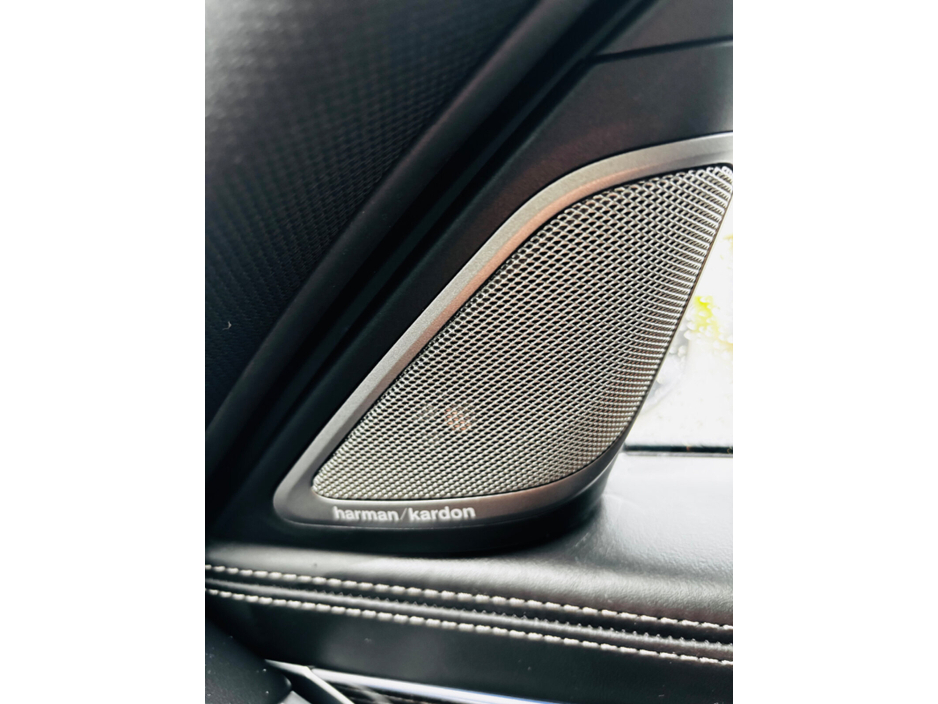 2018 BMW 7 Series - image 28