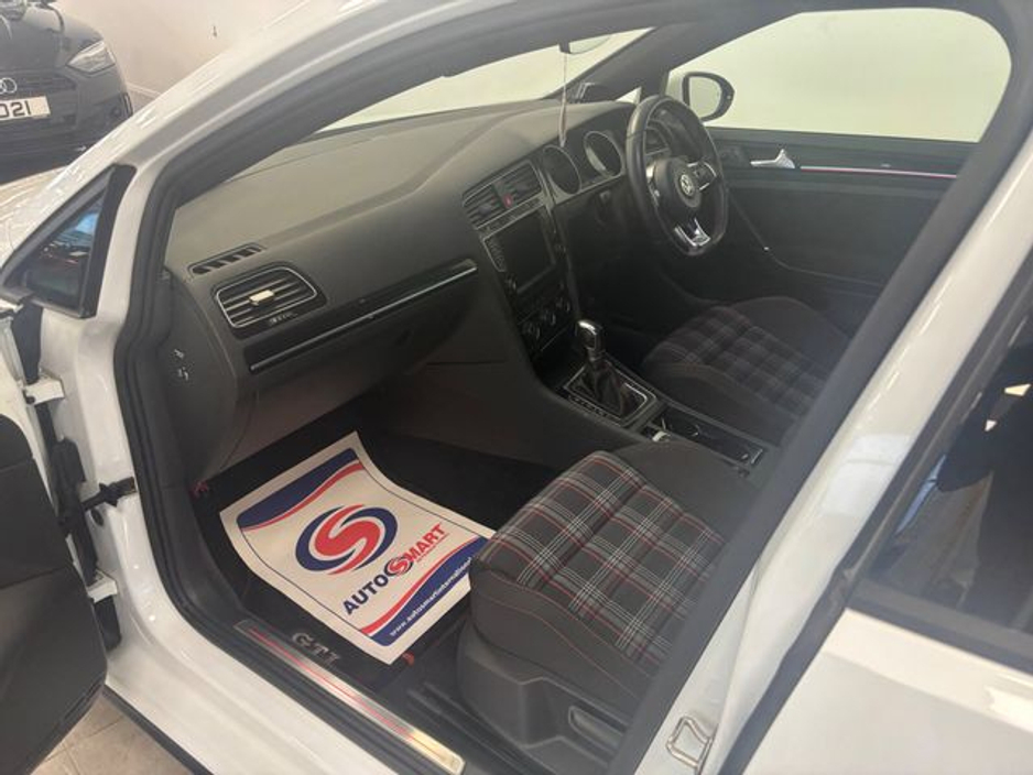 2016 Volkswagen Golf 2.0 TSI GTI DSG €19,750