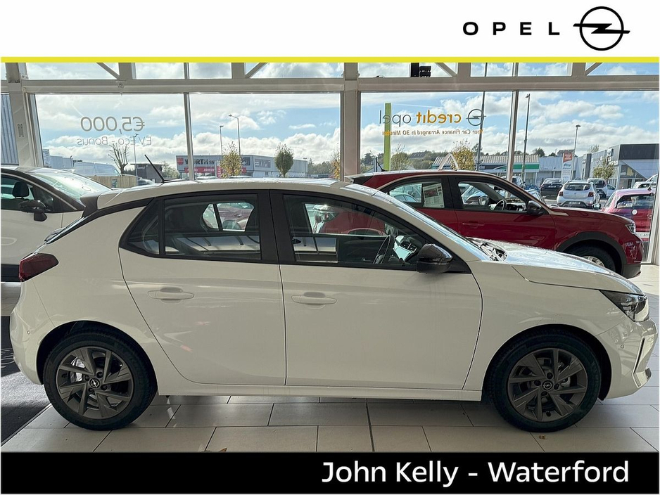 2025 Opel Corsa Elegance 1.2i €28,645