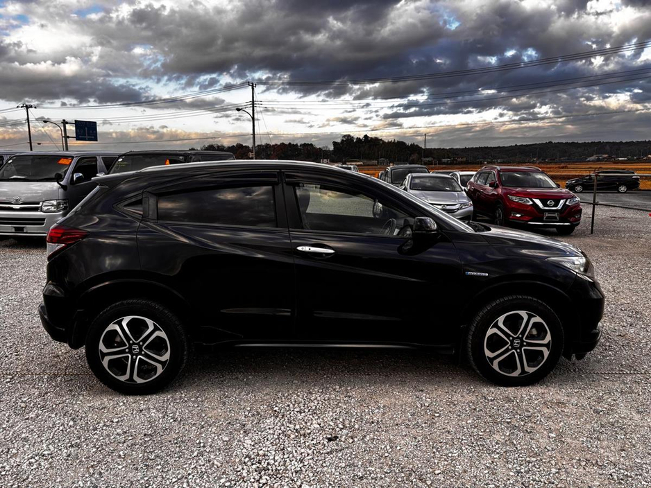 2015 Honda Vezel - image 8