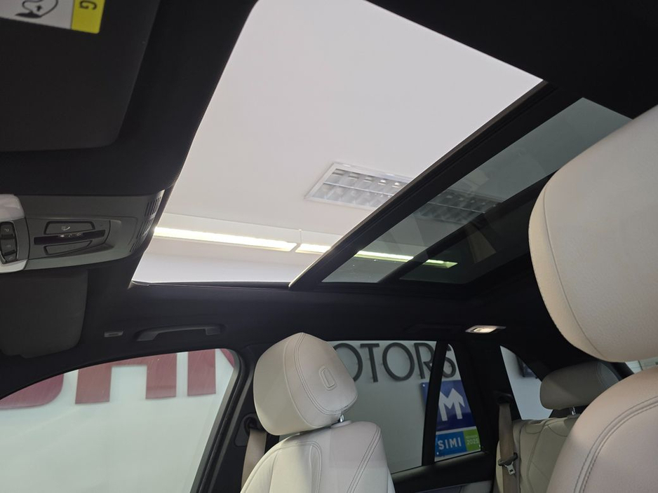 2016 BMW X5 - image 24