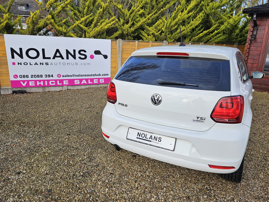 2016 Volkswagen Polo - image 14
