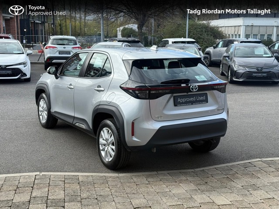 2023 Toyota Yaris Cross - image 19