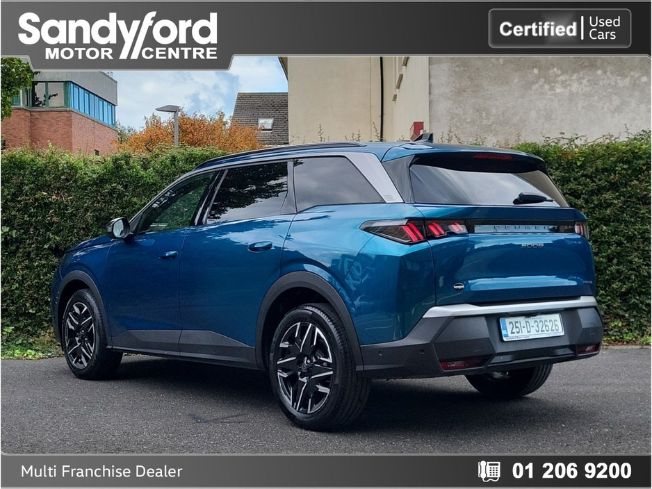 2025 Peugeot 5008 - image 4