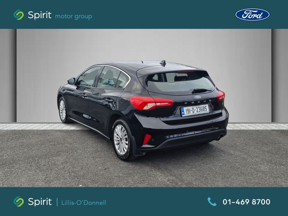 2019 Ford Focus - image 2