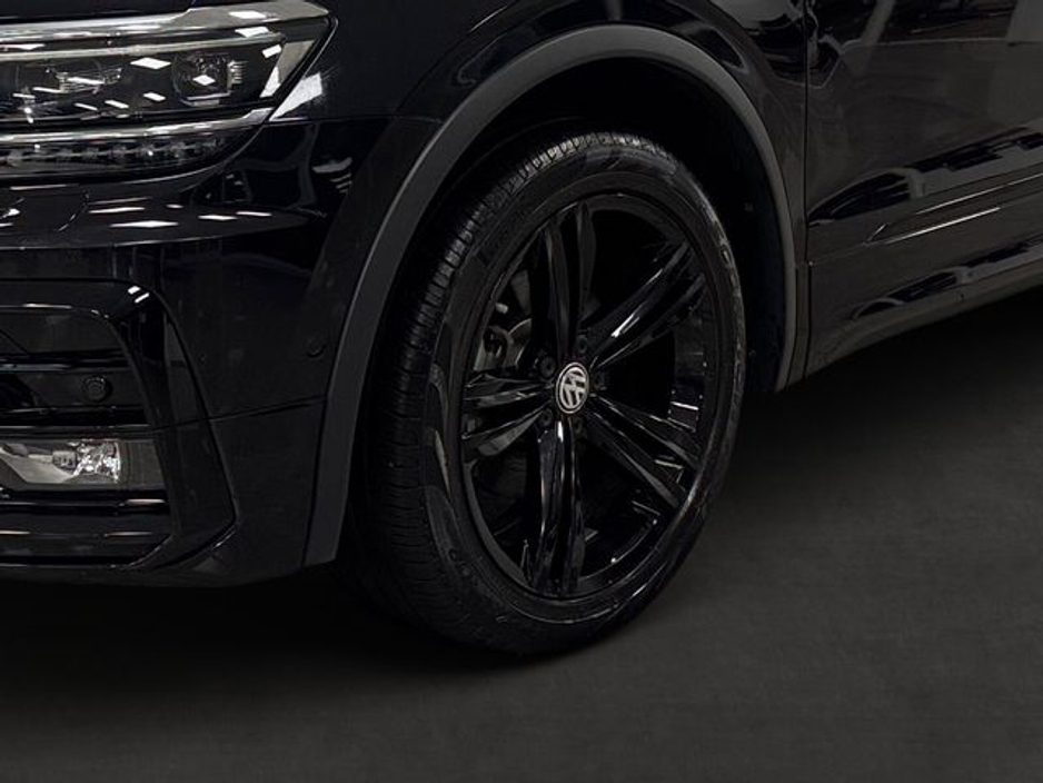 2020 Volkswagen Tiguan - image 10