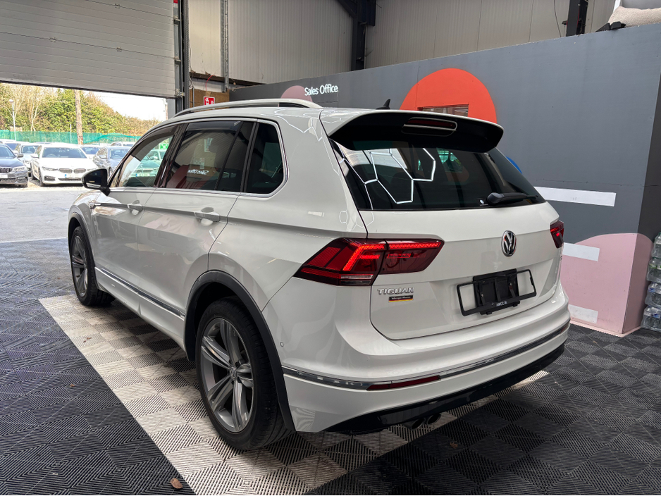 2017 Volkswagen Tiguan - image 4
