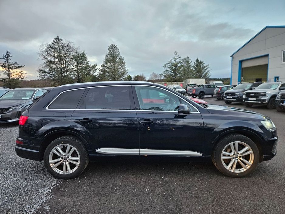 2017 Audi Q7 3.0 TDI S Line Quattro 7 Seater €33,990