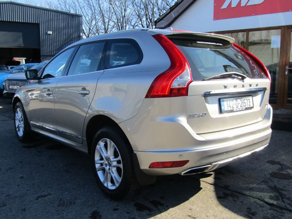 2014 Volvo XC60 - image 6
