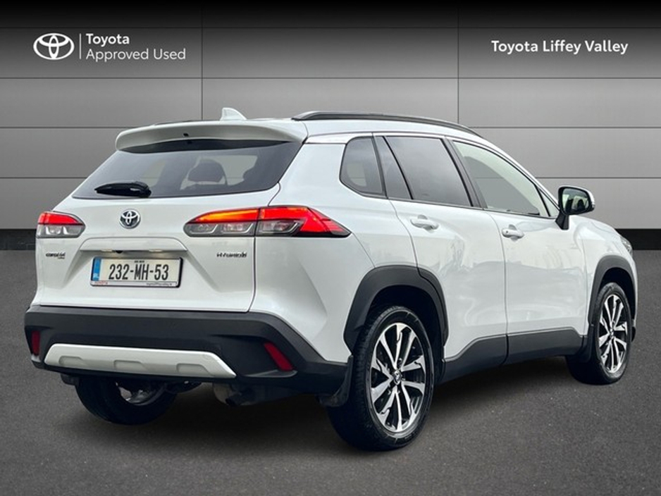 2023 Toyota Corolla Cross - image 2