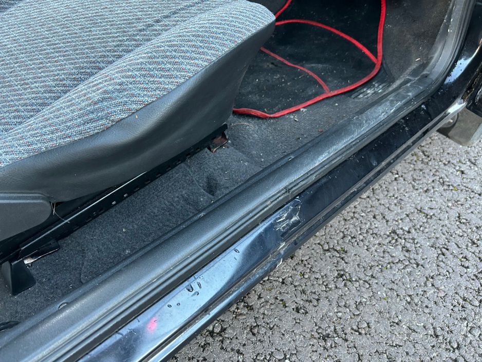 1989 Opel Kadett - image 19