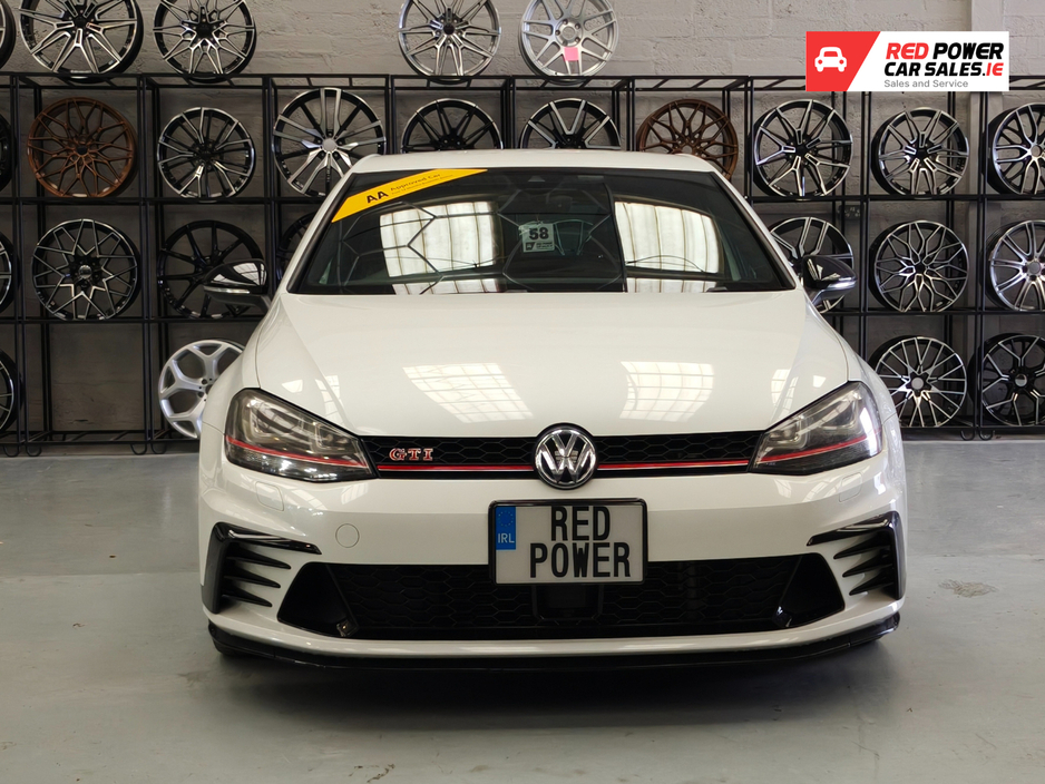 2016 Volkswagen Golf GTI Clubsport Street Edition//LOW KMs €25,950