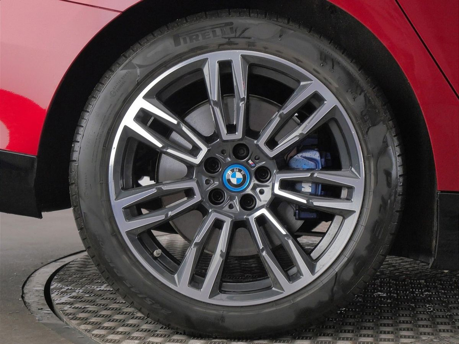 2024 BMW 5 Series - image 14