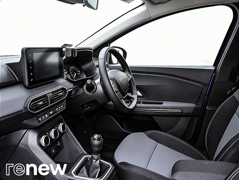 2025 Dacia Sandero Stepway - image 5