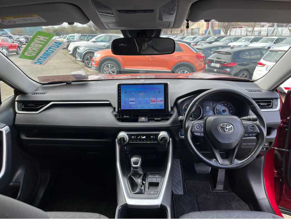 2021 Toyota Rav4 - image 13