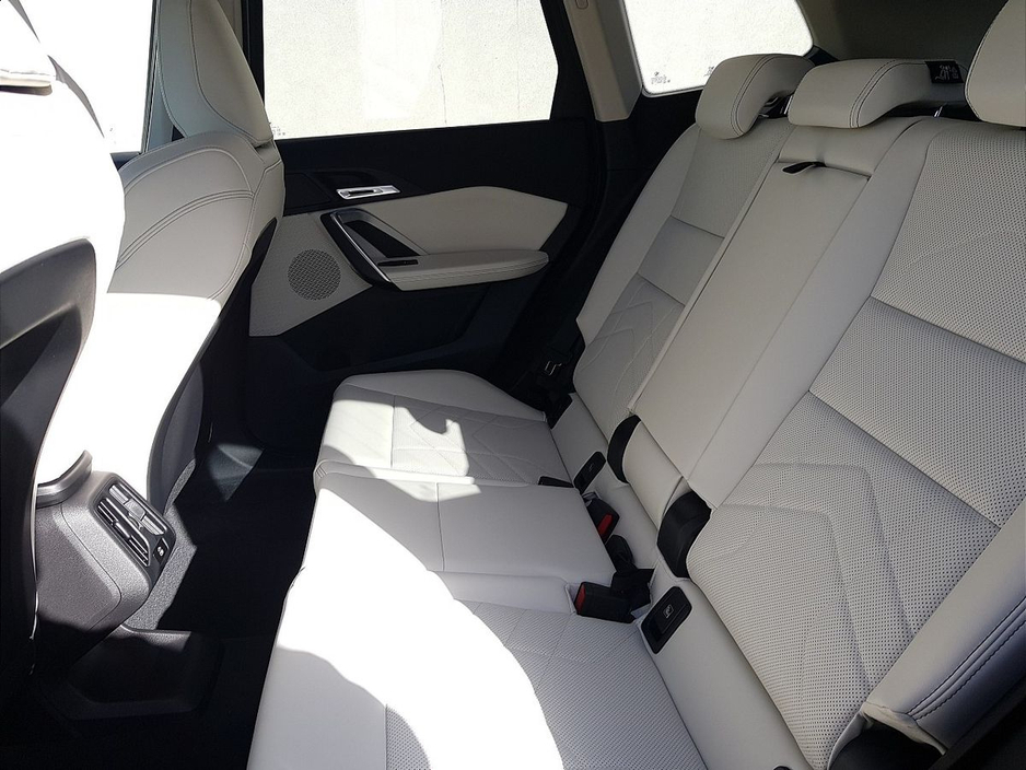 2026 BMW X1 - image 20