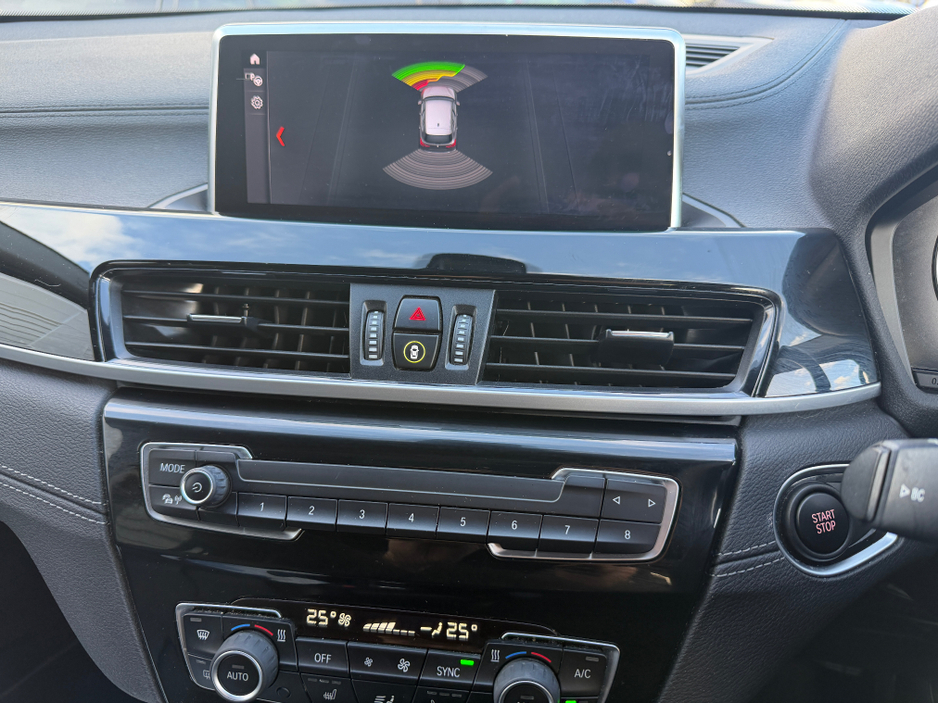 2022 BMW X1 XDRIVE 25E XLINE AUTO Black Pack €30,995