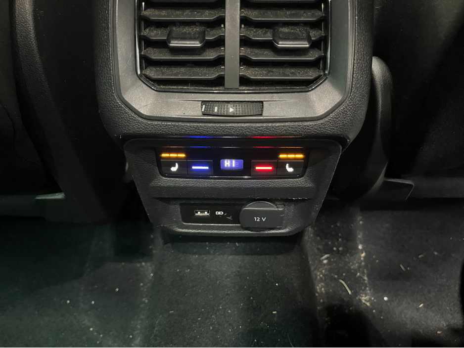 2020 Volkswagen Tiguan - image 13