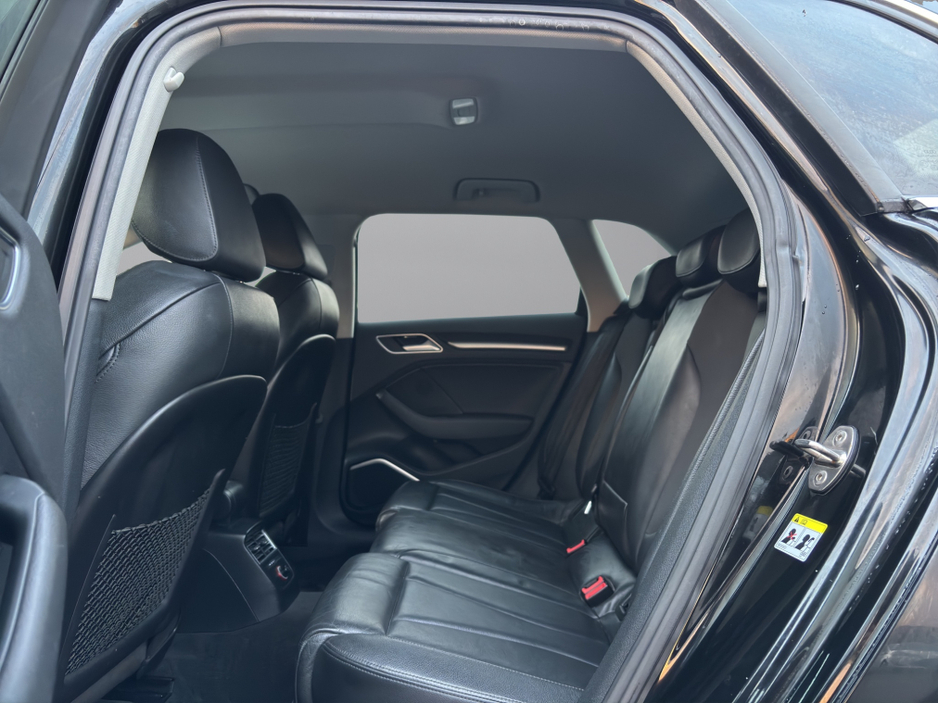 2016 Audi e-tron - image 15