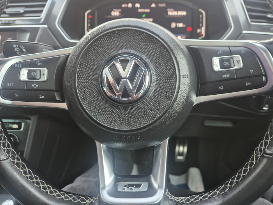 2020 Volkswagen Tiguan - image 19