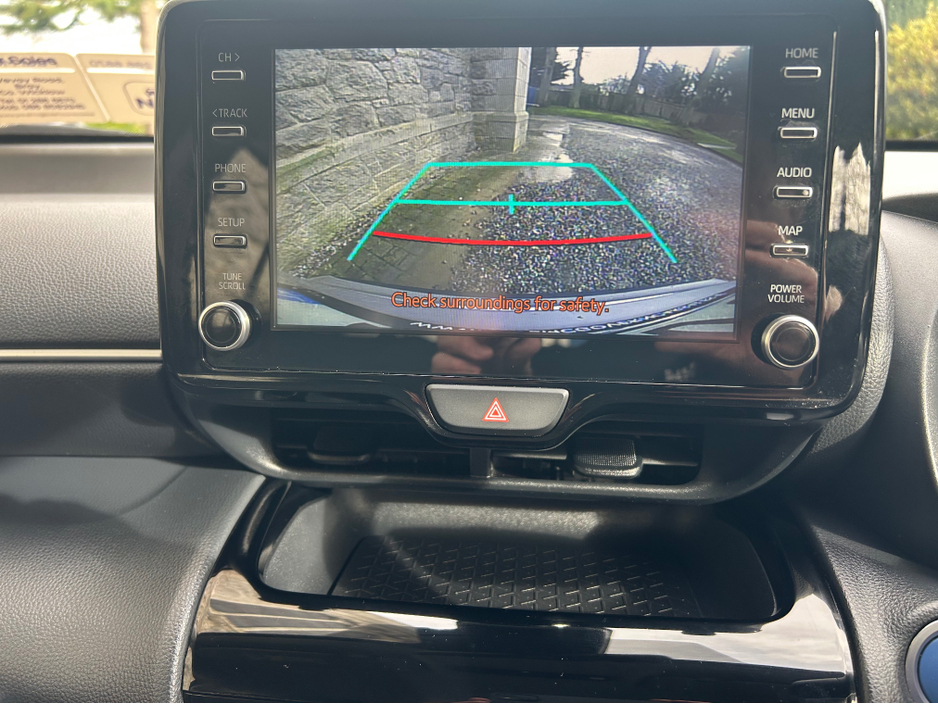 2023 Toyota Yaris Cross - image 10