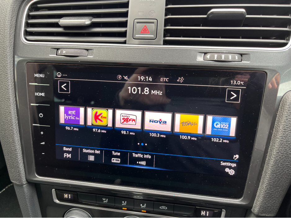 2018 Volkswagen Golf - image 22