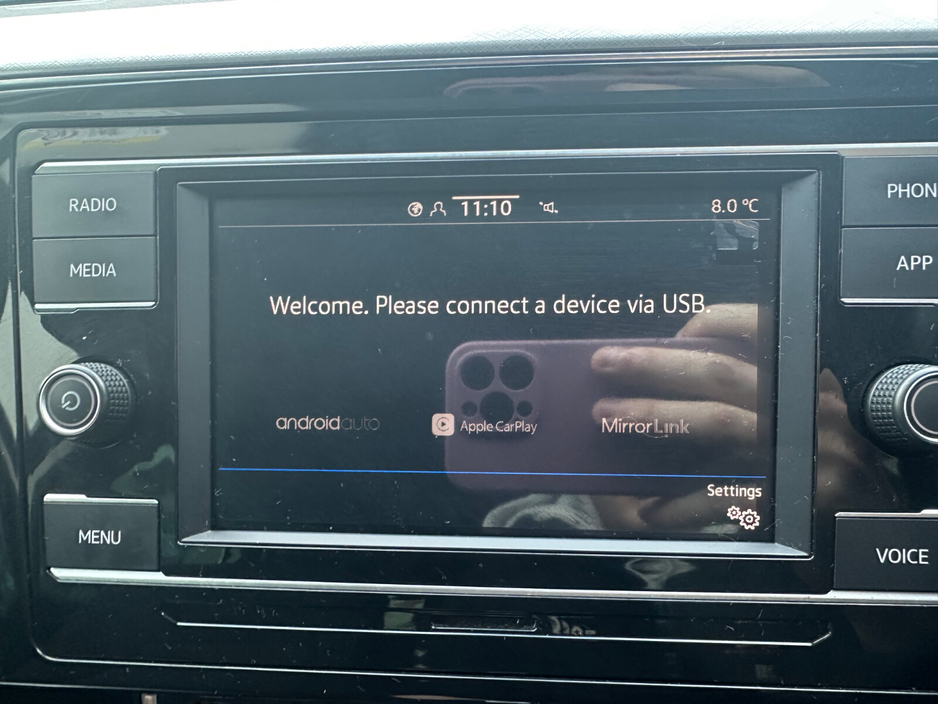 2020 Volkswagen Passat - image 21