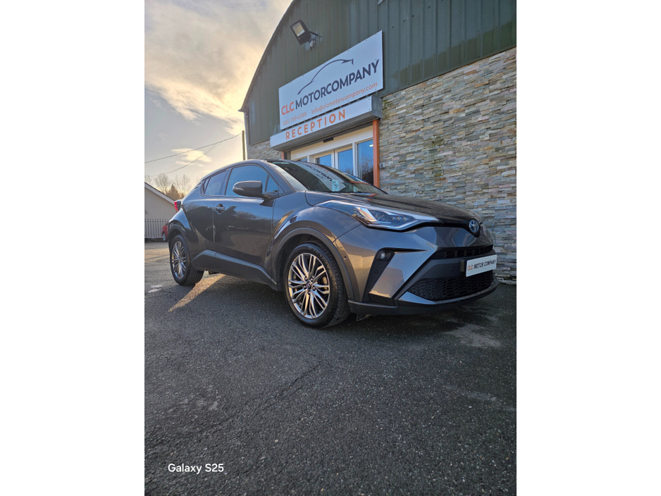 2023 Toyota C-HR 1.8 HYBRID SOL €25,450